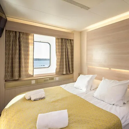 Viking Line Ferry Viking Cinderella - 2-night Cruise Helsinki-stockholm-helsinki  *