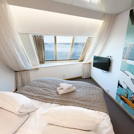  Viking Line Ferry Viking Cinderella - 2-night Cruise Helsinki-stockholm-helsinki