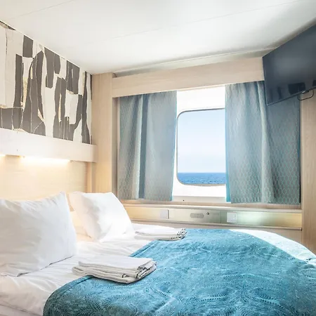  Viking Line Ferry Viking Cinderella - 2-night Cruise Helsinki-stockholm-helsinki *
