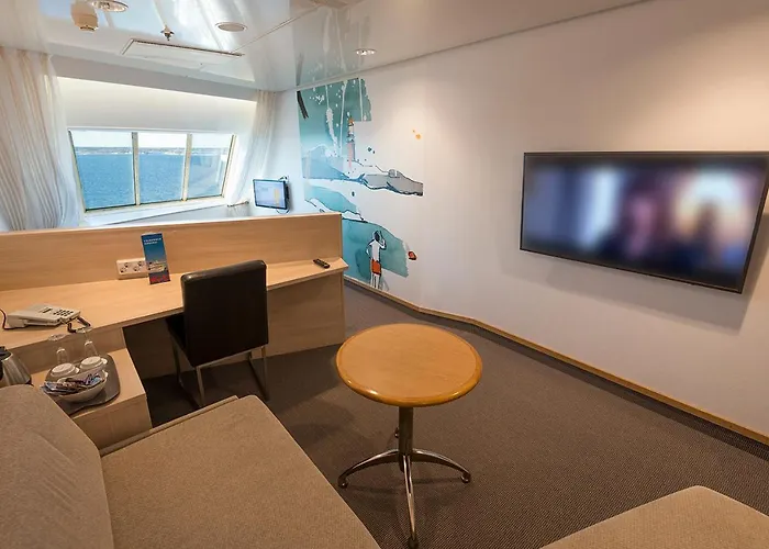  Viking Line Ferry Viking Cinderella - 2-night Cruise Helsinki-stockholm-helsinki *