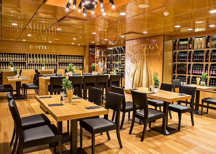 Viking Line Ferry Viking Cinderella - 2-night Cruise Helsinki-stockholm-helsinki * هلسنكي